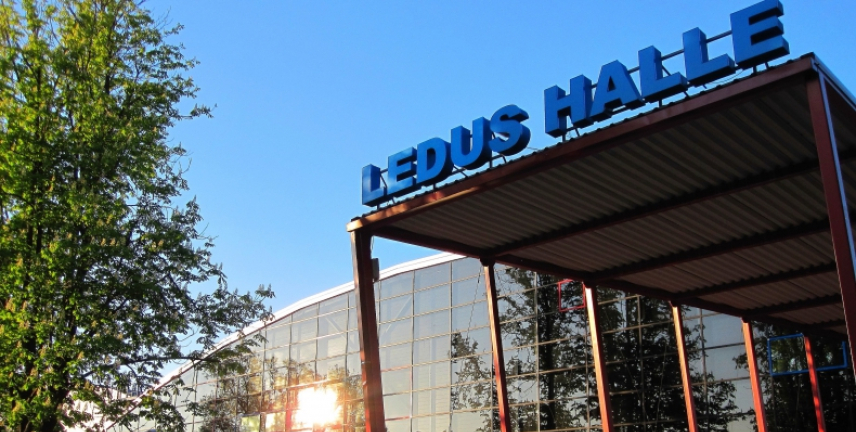 Ventspils OC ledus halle