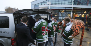 "Lāči lido" mantiņas sāk ceļu pie bērniem