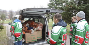 "Lāči lido" mantiņas sāk ceļu pie bērniem