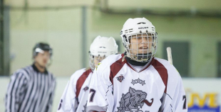 HS "Rīga 98" apspēlē "Valmieras HK", uzvar 1.līgas regulāro čempionātu