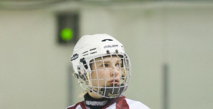 HS "Rīga 98" apspēlē "Valmieras HK", uzvar 1.līgas regulāro čempionātu