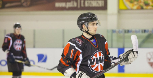 HS "Rīga 98" apspēlē "Valmieras HK", uzvar 1.līgas regulāro čempionātu