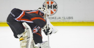 HS "Rīga 98" apspēlē "Valmieras HK", uzvar 1.līgas regulāro čempionātu