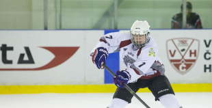 HS "Rīga 98" apspēlē "Valmieras HK", uzvar 1.līgas regulāro čempionātu