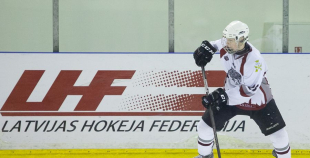 HS "Rīga 98" apspēlē "Valmieras HK", uzvar 1.līgas regulāro čempionātu