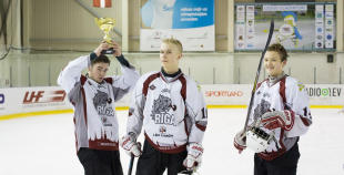 HS "Rīga 98" apspēlē "Valmieras HK", uzvar 1.līgas regulāro čempionātu