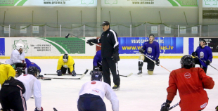 2015 Latvijas izlases kandidāti gatavojas jaunajai hokeja sezonai