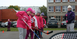 2015 Vispasaules meiteņu hokeja nedēļas nogale Rīgā