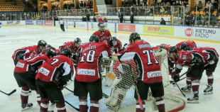 EIHC: Latvija - Itālija 2:1