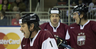 Latvijas un Krievijas hokeja leģendu spēle