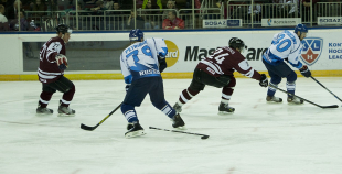 Latvijas un Krievijas hokeja leģendu spēle