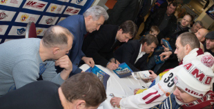 Latvijas hokeja veterāni atzīst Krievijas leģendu pārākumu