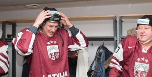 Latvijas hokeja veterāni atzīst Krievijas leģendu pārākumu