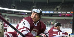 Latvijas hokeja veterāni atzīst Krievijas leģendu pārākumu