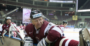 Latvijas hokeja veterāni atzīst Krievijas leģendu pārākumu