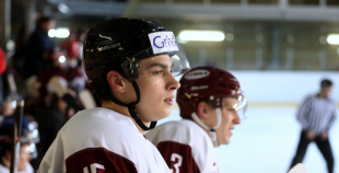 2016 Latvijas hokeja izlases kandidāti uzveic Latvijas jauniešu izlasi