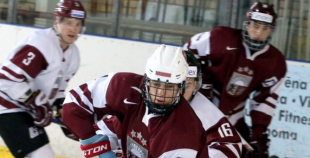 2016 Latvijas hokeja izlases kandidāti uzveic Latvijas jauniešu izlasi