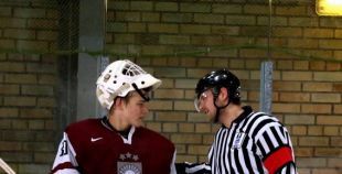 2016 Latvijas hokeja izlases kandidāti uzveic Latvijas jauniešu izlasi