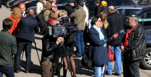 2016 Atklāj Viktoram Tihonovam veltītu piemiņas plāksni