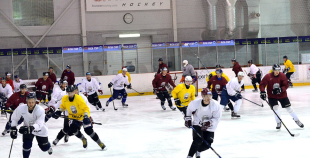 Latvijas izlases kandidāti gatavojas jaunajai hokeja sezonai