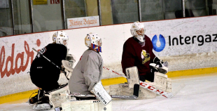 Latvijas izlases kandidāti gatavojas jaunajai hokeja sezonai