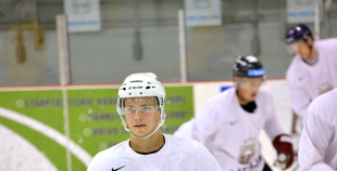 Latvijas izlases kandidāti gatavojas jaunajai hokeja sezonai