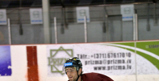 Latvijas izlases kandidāti gatavojas jaunajai hokeja sezonai