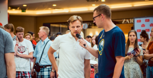 2016 Latvijas izlases hokejisti priecē savus fanus Spicē