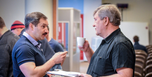 Boba Hārtlija seminārs pulcē 80 trenerus no Latvijas un ārvalstīm