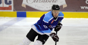 Foto: "Dinamo/Juniors" uzvar Ozolniekus