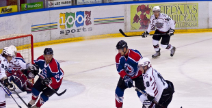 ''Dinamo/Juniors'' pirmajā spēle uzvar Liepājā