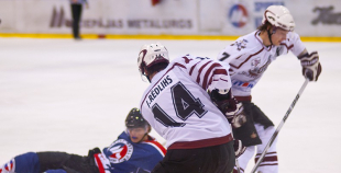 ''Dinamo/Juniors'' pirmajā spēle uzvar Liepājā