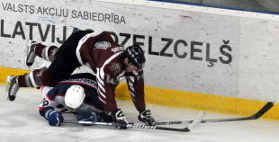 "Dinamo/Juniors" viena soļa attālumā no 'čempiona titula