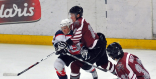 "Dinamo/Juniors" viena soļa attālumā no 'čempiona titula