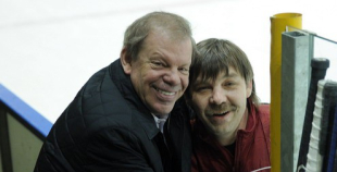 Foto: Znaroks un Vītoliņš vada pirmo ledus treniņu