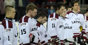 Foto: Latvija ar 4:1 uzvar Franciju