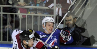 Foto: Latvija ar 4:1 uzvar Franciju