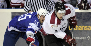 Foto: Latvija ar 4:1 uzvar Franciju