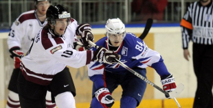 Foto: Latvija ar 4:1 uzvar Franciju