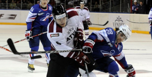 Foto: Latvija ar 4:1 uzvar Franciju