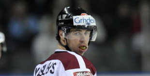 Foto: Latvija atkārtoti uzvar Baltkrieviju