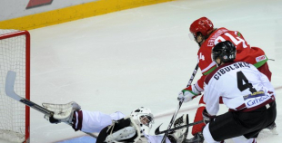 Foto: Latvija atkārtoti uzvar Baltkrieviju