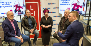 FOTO: Atklāta Latvijas jauno hokeja vārtsargu atbalsta programma