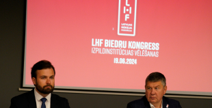 Aigars Kalvītis pārliecinoši ievēlēts par Latvijas Hokeja federācijas prezidentu