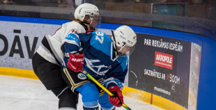 Vakar tika aizvadīta pirmā "Optibet" Baltijas sieviešu hokeja čempionāta spēle starp SHK "Laima" un "L&L Hope"