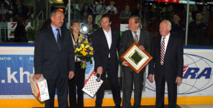 Mirkļi no no Jāņa Kvēpa sumināšanas 70 gadu jubilejā