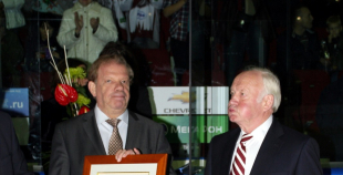 Mirkļi no no Jāņa Kvēpa sumināšanas 70 gadu jubilejā