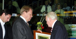 Mirkļi no no Jāņa Kvēpa sumināšanas 70 gadu jubilejā