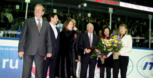 Mirkļi no no Jāņa Kvēpa sumināšanas 70 gadu jubilejā