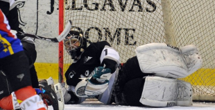 Laima sāk ar uzvaru